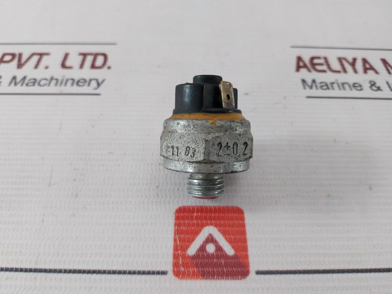 Mera M12X1,5 Pressure Switch E 11 83 - Image 8