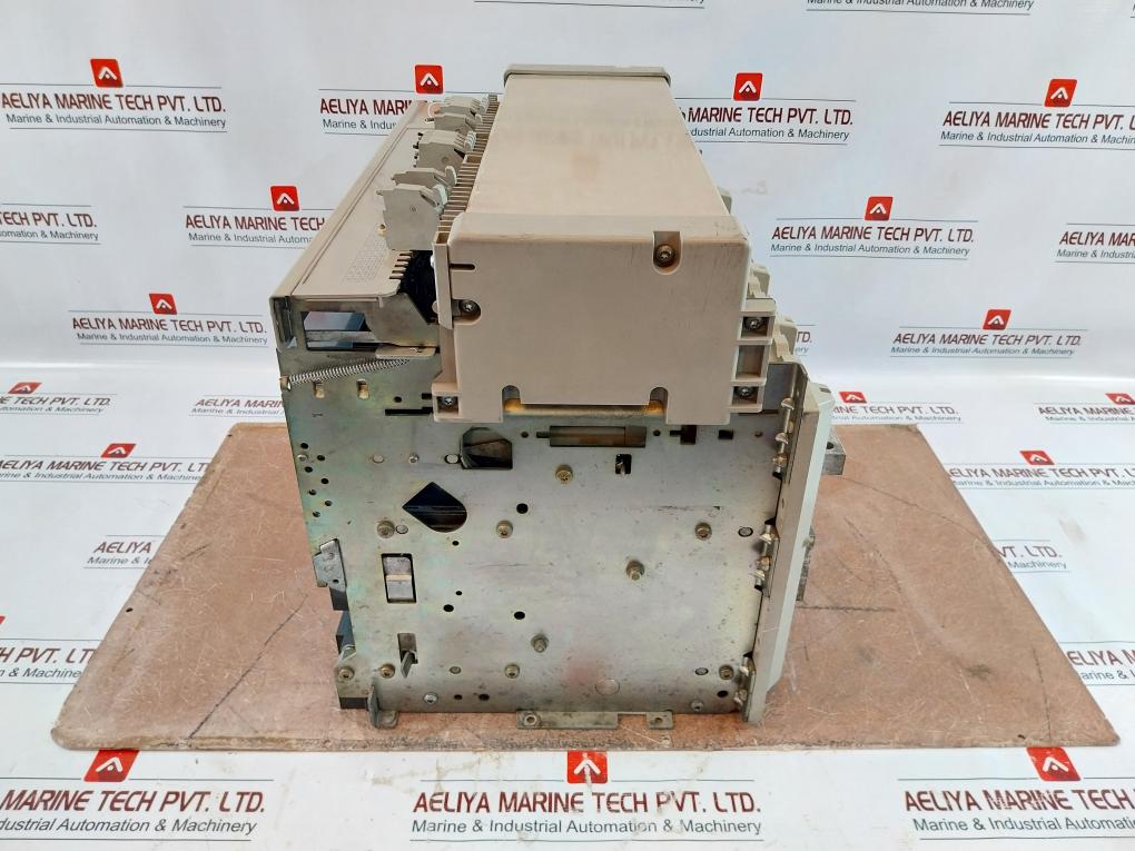 Merlin Gerin Nw25 Ha Masterpact Switch-disconnector Iec 60947-2 50/60Hz H08245 - Image 3