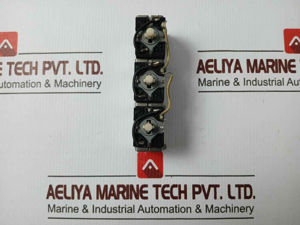 Micro 2F5101 Push Button Switch - Image 6