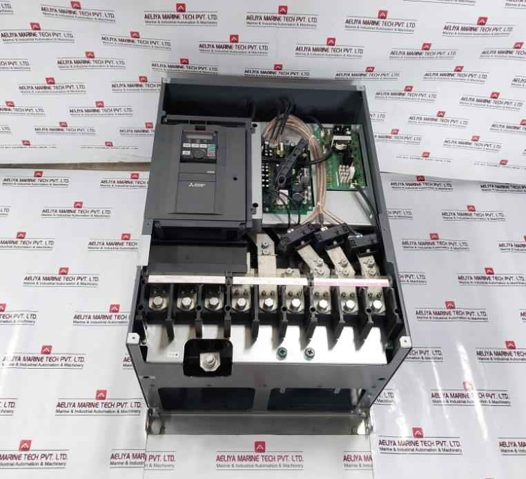 Mitsubishi Electric Fr-a840-110K-1-06 3-ph Frequency Inverter Drive Module Ver A - Image 11