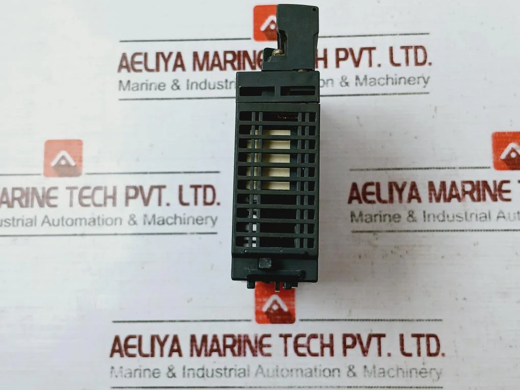 Mitsubishi Electric Qy10 Plc Q Series Output Module 240V Ac/24V Dc 2A - Image 5