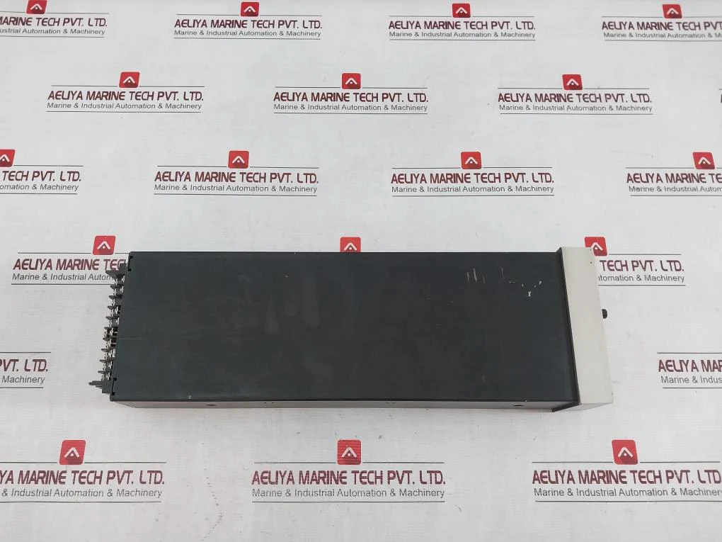 Moore Mycro 351 Triple- Loop Digital Controller - Image 5