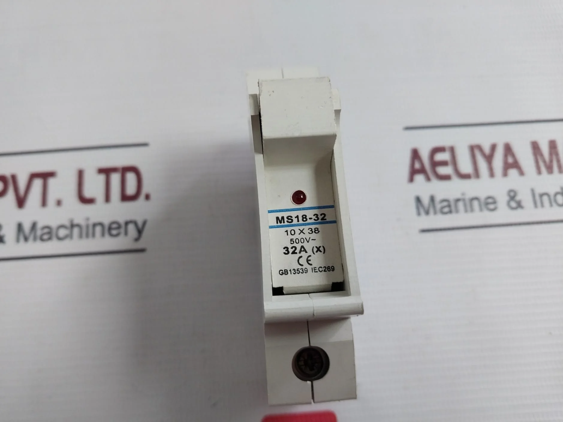 Ms18-32 Fuse Holder 500V 32A - Image 5