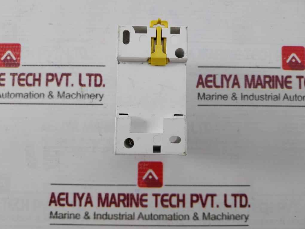 Murr Elektronik 67901 Power Socket 16A 250V - Image 6