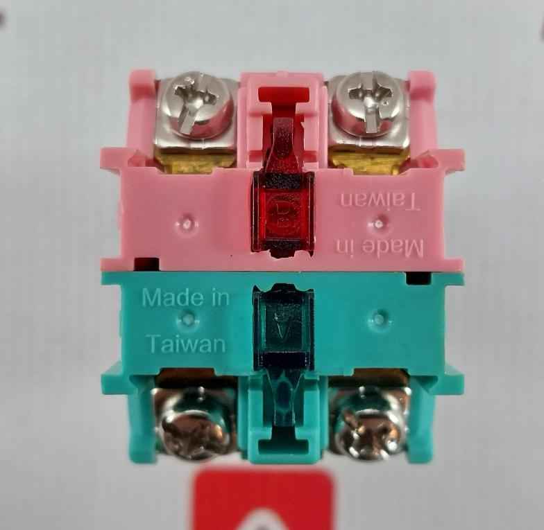 Obishi 600V Selector Switch B600 Pilot Duty - Image 9