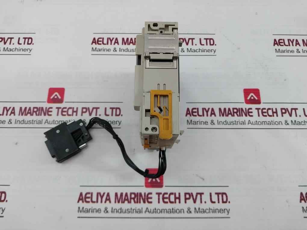 Omron Cqm1-da021 Analog Output Module (D/A Unit) 2498K 2Ch 0-20Ma - Image 2