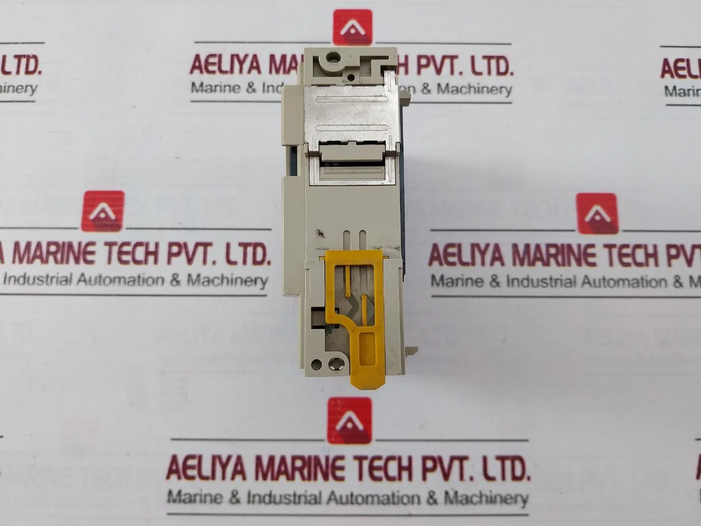 Omron Cqm1-id211 8 Point Input Unit 12-24Vdc 5-10Ma - Image 8
