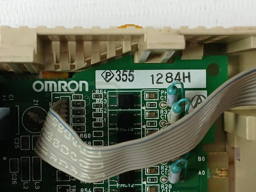 Omron Cqm1-id212 Input Module 24Vdc 6Ma 16 Pts - Image 10