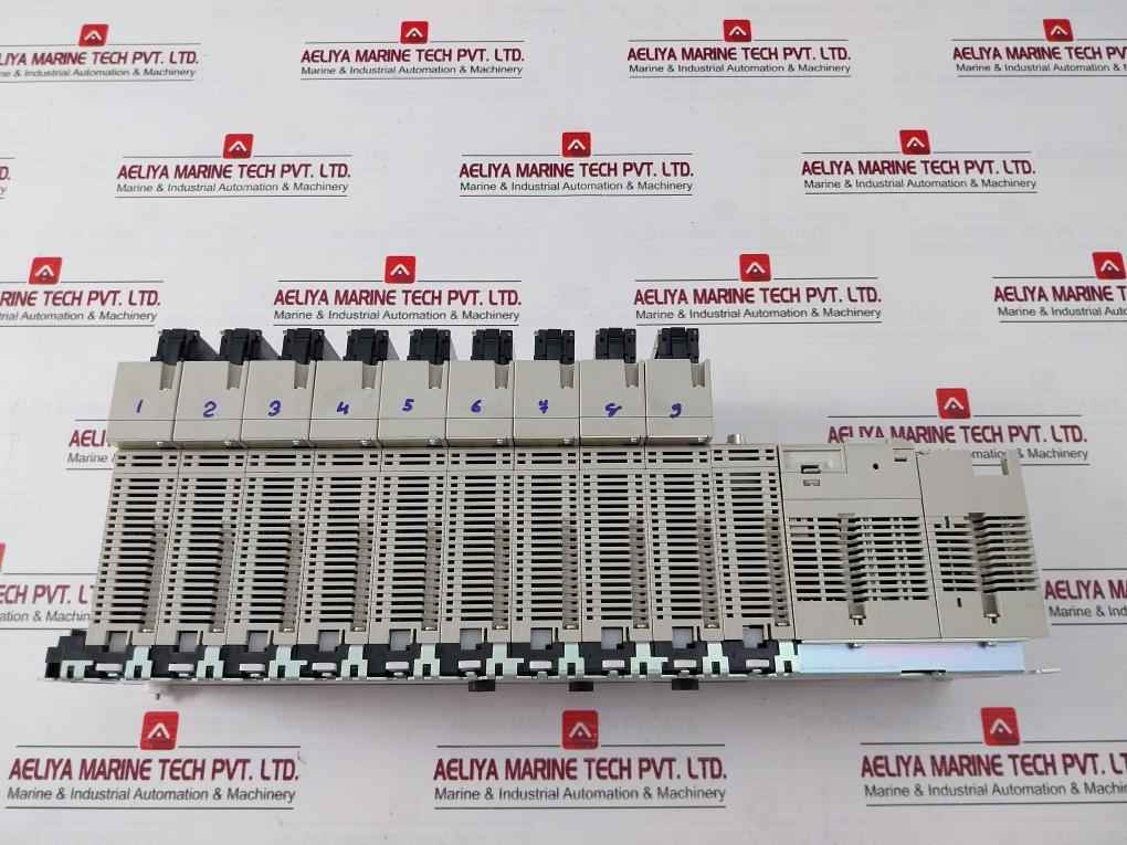 Omron Cs1W-at211 Plc I/O Module C200H-bc-v 24V Dc 7Ma 50W Cs1G-cpu45H Ver. 4.1 - Image 4