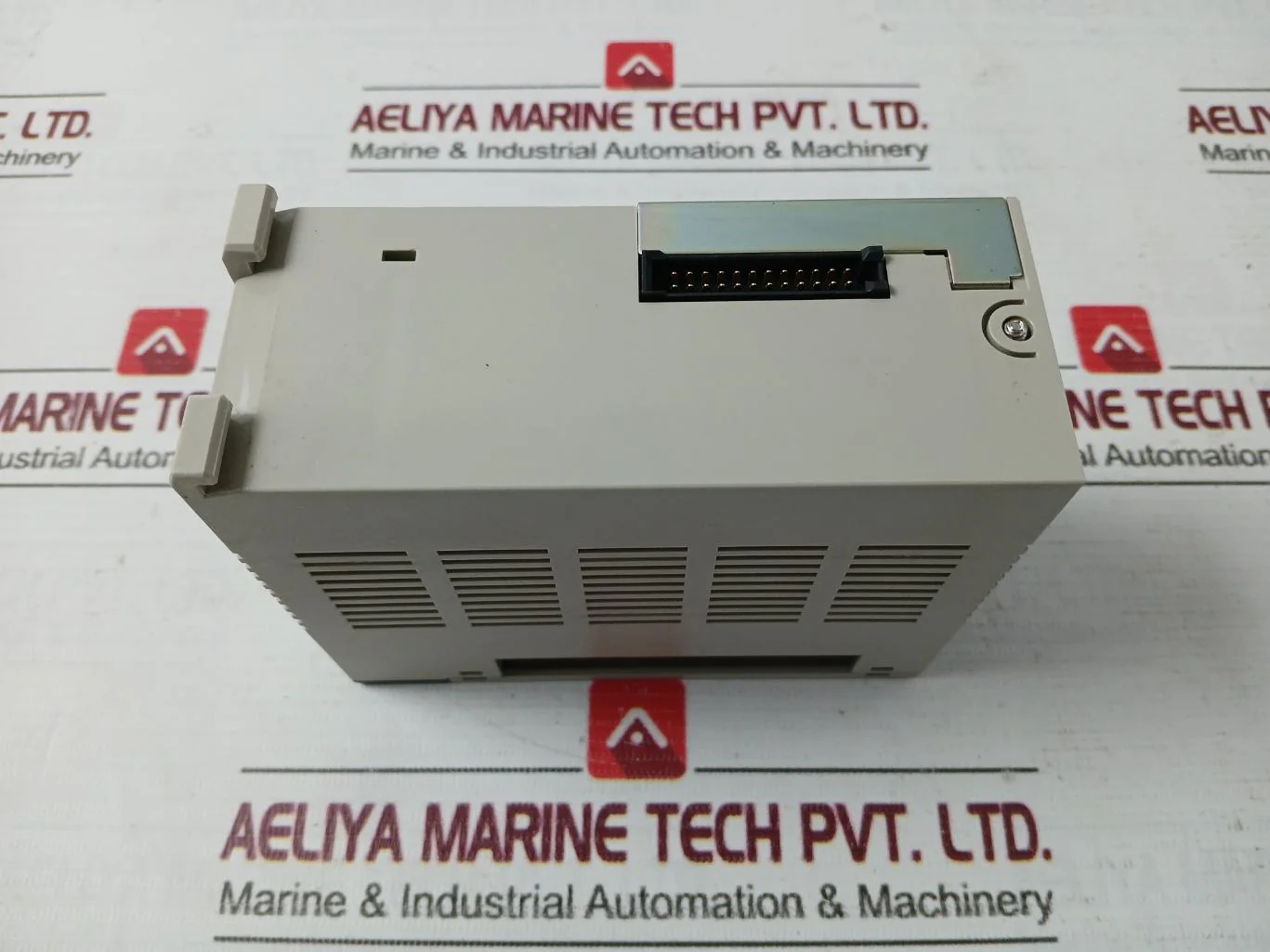 Omron Cs1W-at211 Plc I/O Module With Cable Cs1W-cn313 24Vdc 50W 250V Ac - Image 9