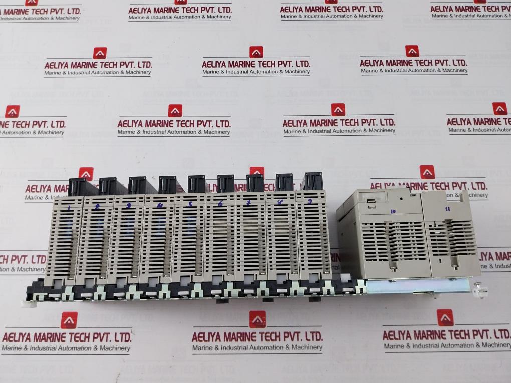 Omron Cs1W-ia211 Plc Programmable Controller I/O Unit Ac100-240V 50/60Hz 120Va - Image 2