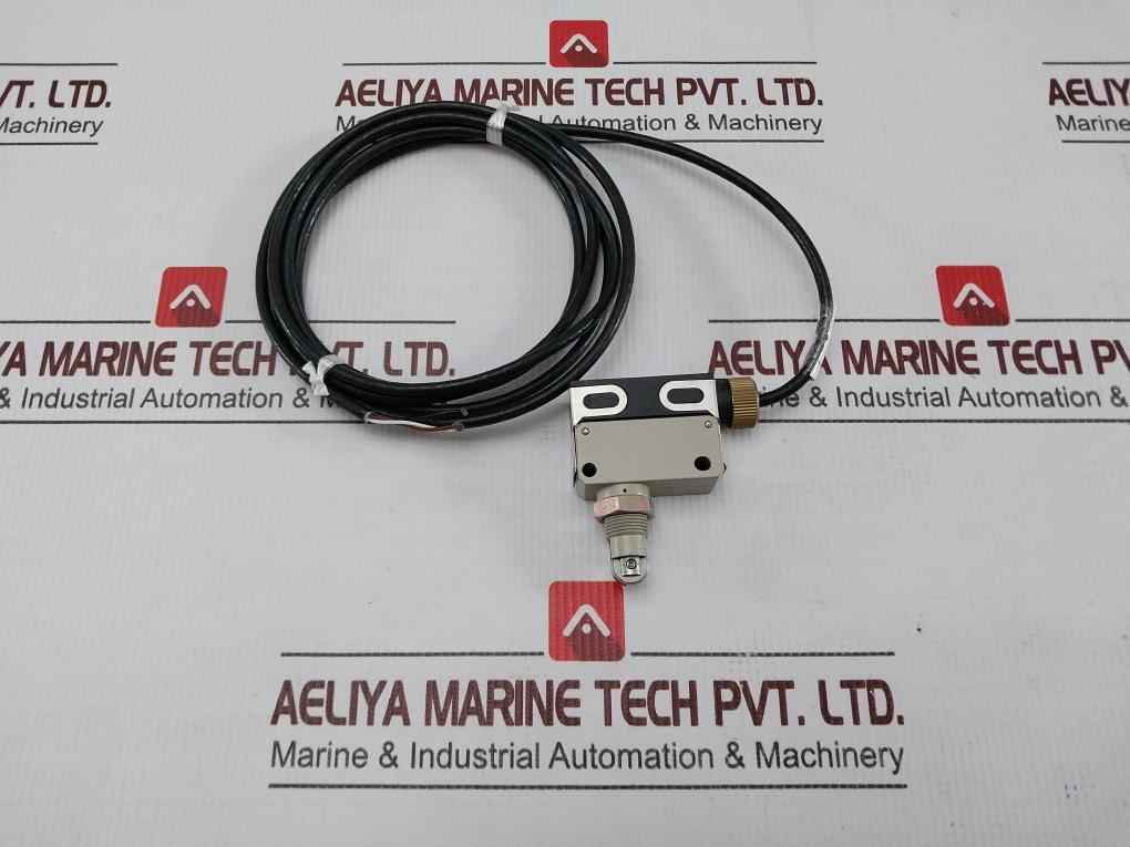 Omron D4er-2a21n Limit Switch With 2m Cable Ip67 30v Dc 0.1a - Image 4