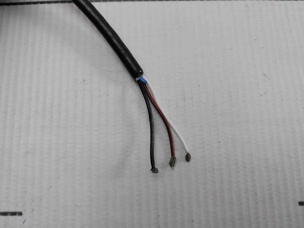 Omron D4er-2a21n Limit Switch With 2m Cable Ip67 30v Dc 0.1a - Image 9