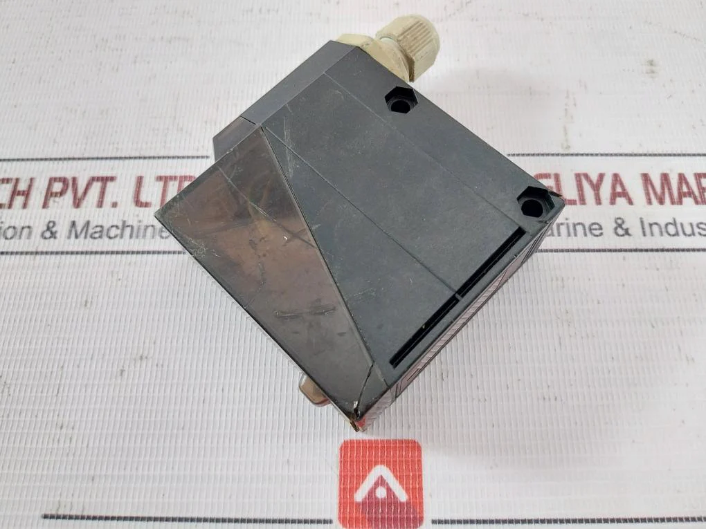 Omron E3Jm-r4M4-g Photoelectric Sensor 24-240Vac 12 To 240Vdc 250Vac 3A 30Vdc - Image 9