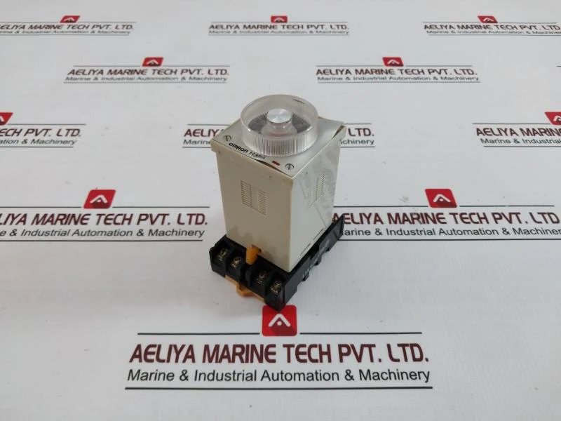 Omron H3Ba-8 Solid-state Timer 110Vac 50/60 Hz Resistive Load - Image 3