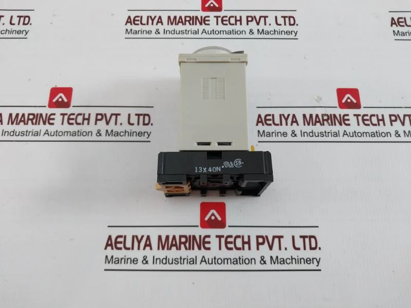 Omron H3Ba-8 Solid-state Timer 110Vac 50/60 Hz Resistive Load - Image 6