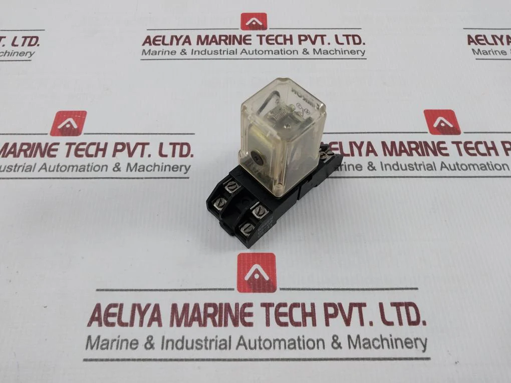 Omron Mk2P Power Relay With Base - Image 3