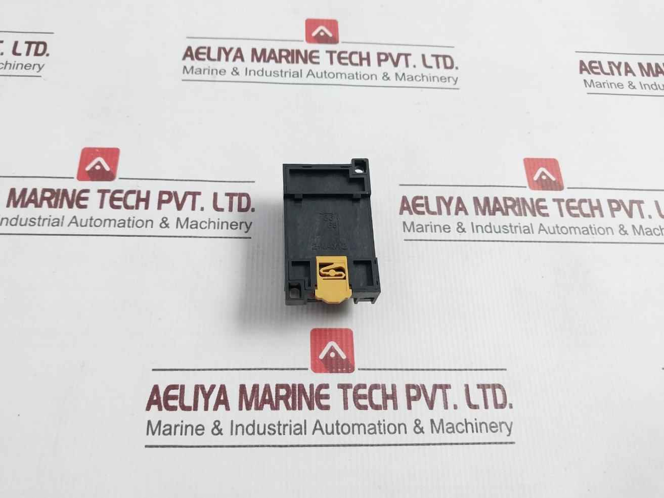 Omron Ptf14A-e Relay Socket Max.10A 240V 1339H2 - Image 4