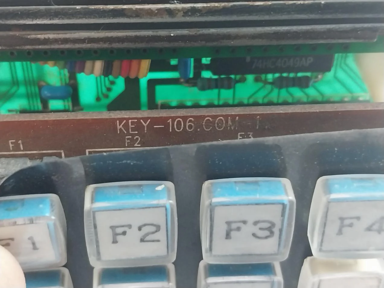 Optrex Key-106.Com-1 Keyboard And Display Unit 74Hc4049Ap (Not Working) - Image 4