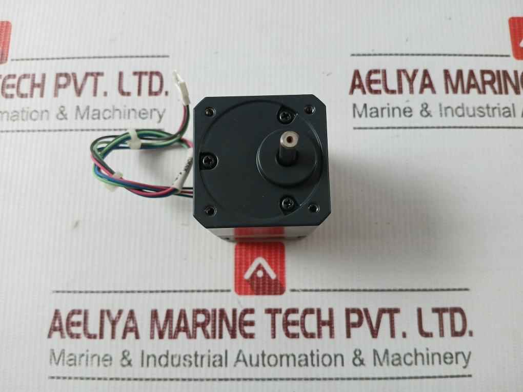 Oriental Motor Pk243a1a-sg9 2-phase Stepping Motor Sq70b28123 Rev: D - Image 7