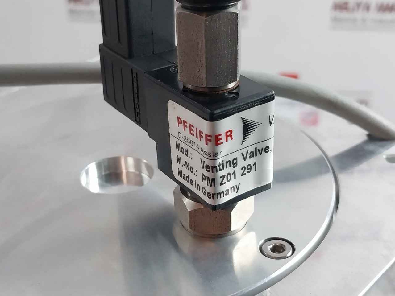 Pfeiffer Pm P04 550 Vacuum Pump Splitflow 310 3P 60000 1/Min 1000 Hz - Image 15
