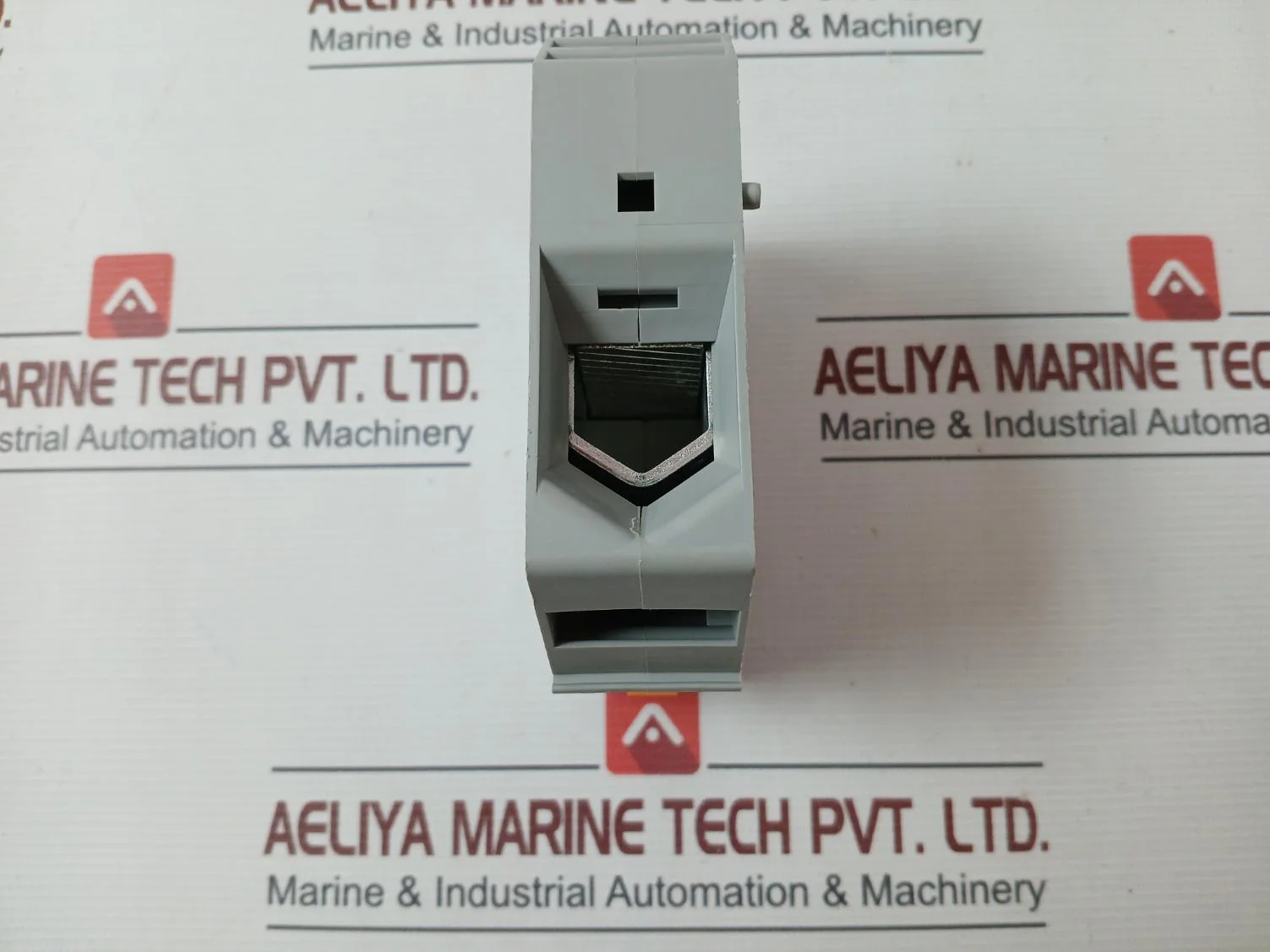 Phoenix Contact Ukh 150 High-current Terminal Block Iec 60947-7-1 - Image 2