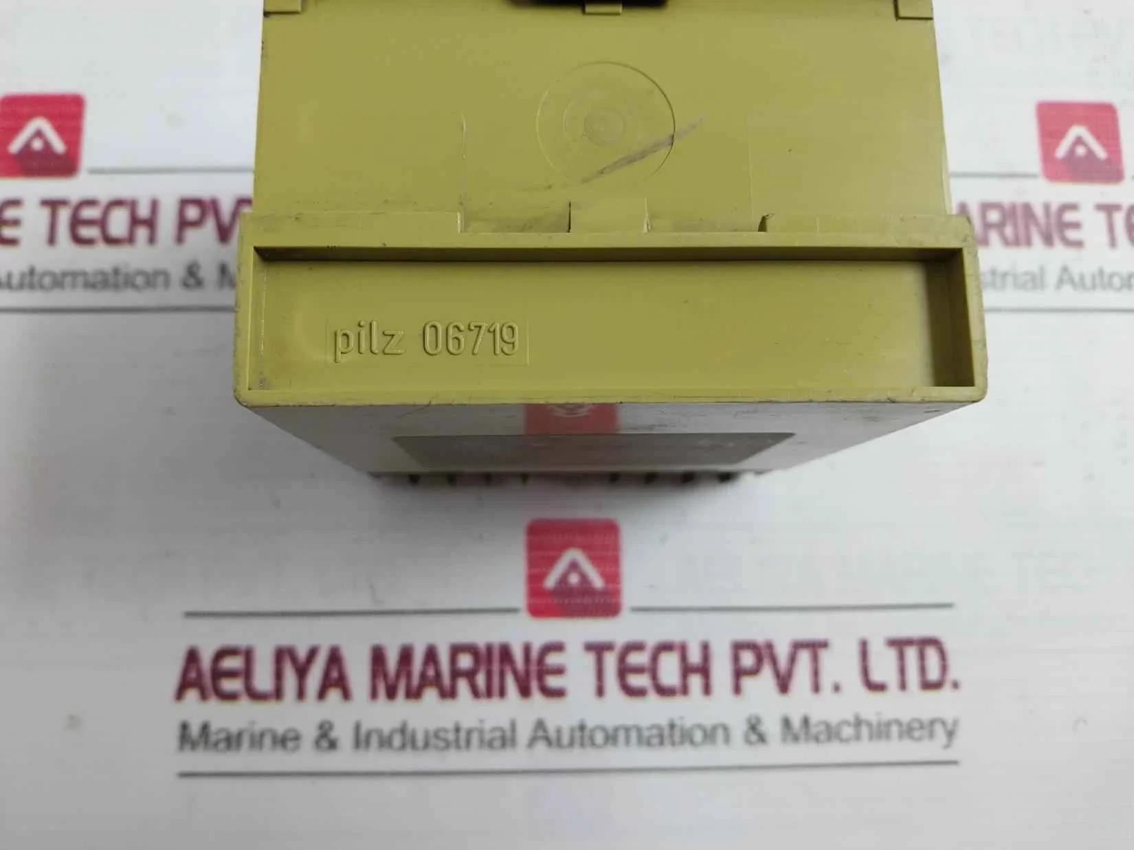Pilz Pnoz 1 3S/1O Safety Relay 24Vdc 3.5W Din Vde 0110 4Kv/3 - Image 6