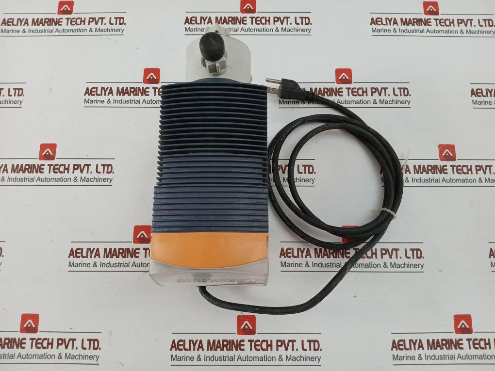 Prominent Gala1000Ppe200Ud014100 Solenoid Metering Pump 100-230V 50/60Hz - Image 4
