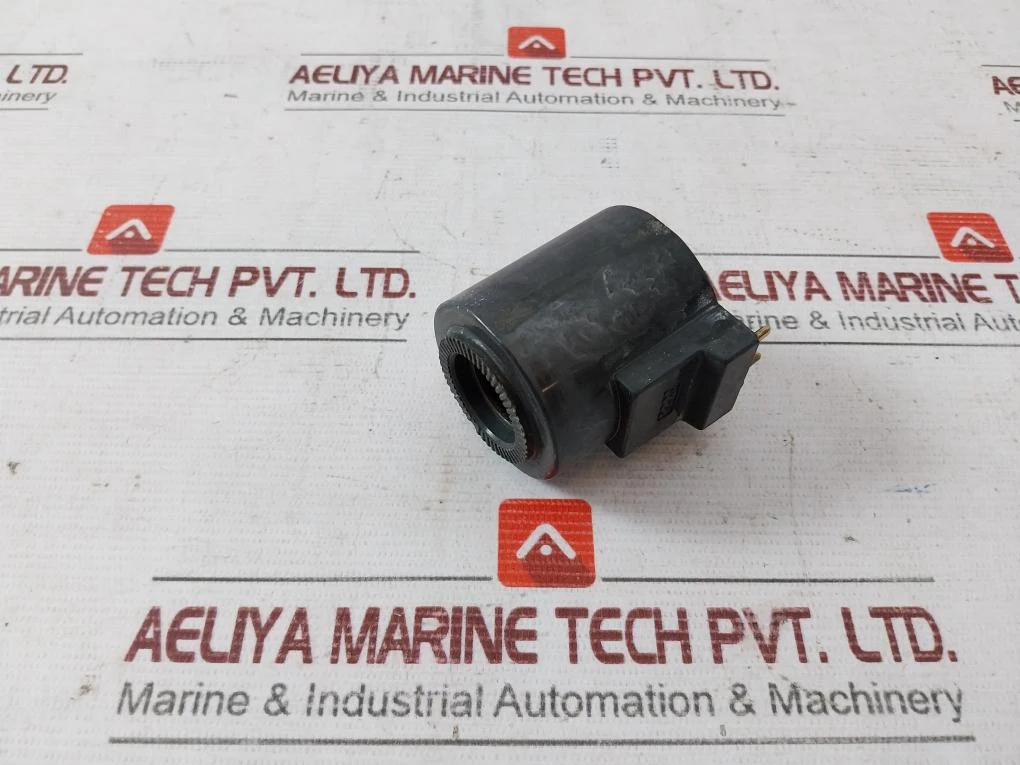 R220 Hydraulic Solenoid Valve Coil - Image 4