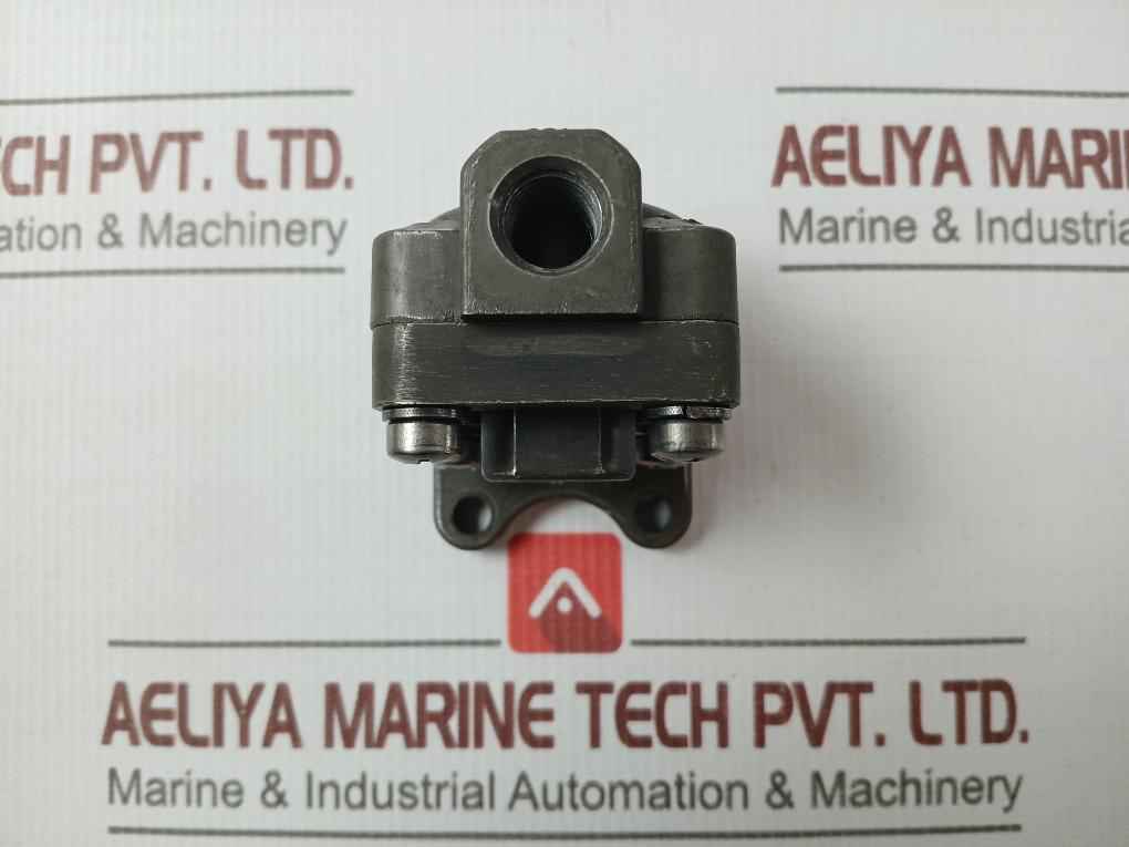 Rexroth P54350-2 Pneumatic Shuttle Valve L0398 - Image 5