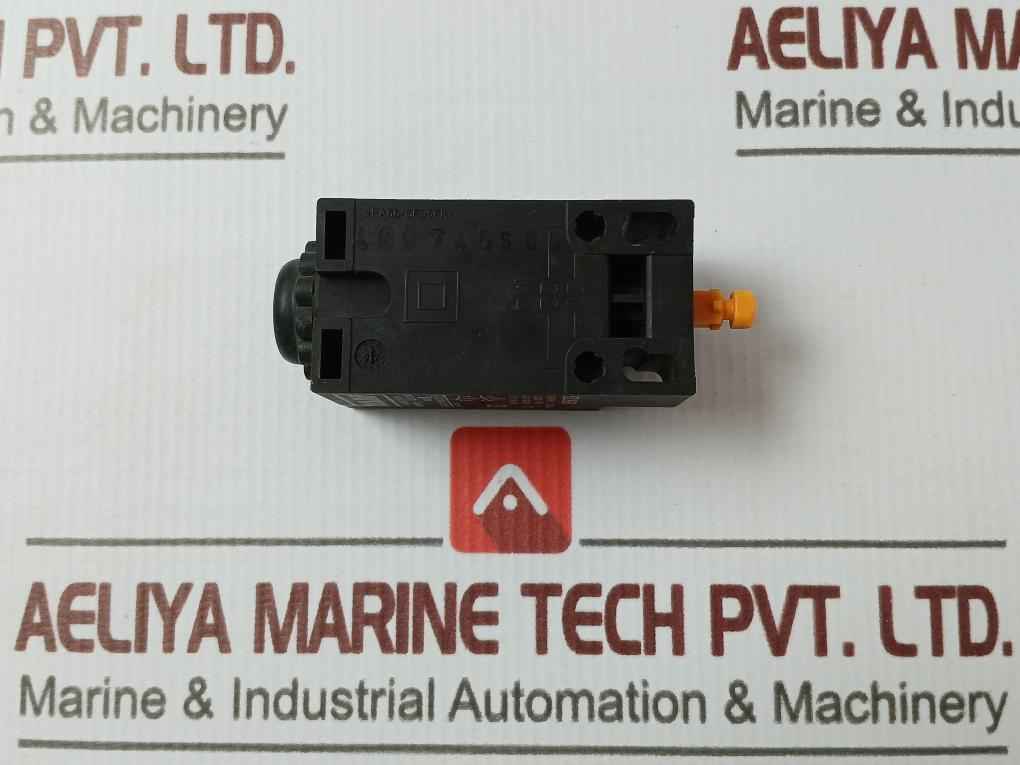 Rittal Sz 2586 Door Operated Switch Ac-15 230v 6a Dc-13 24v 10a - Image 3