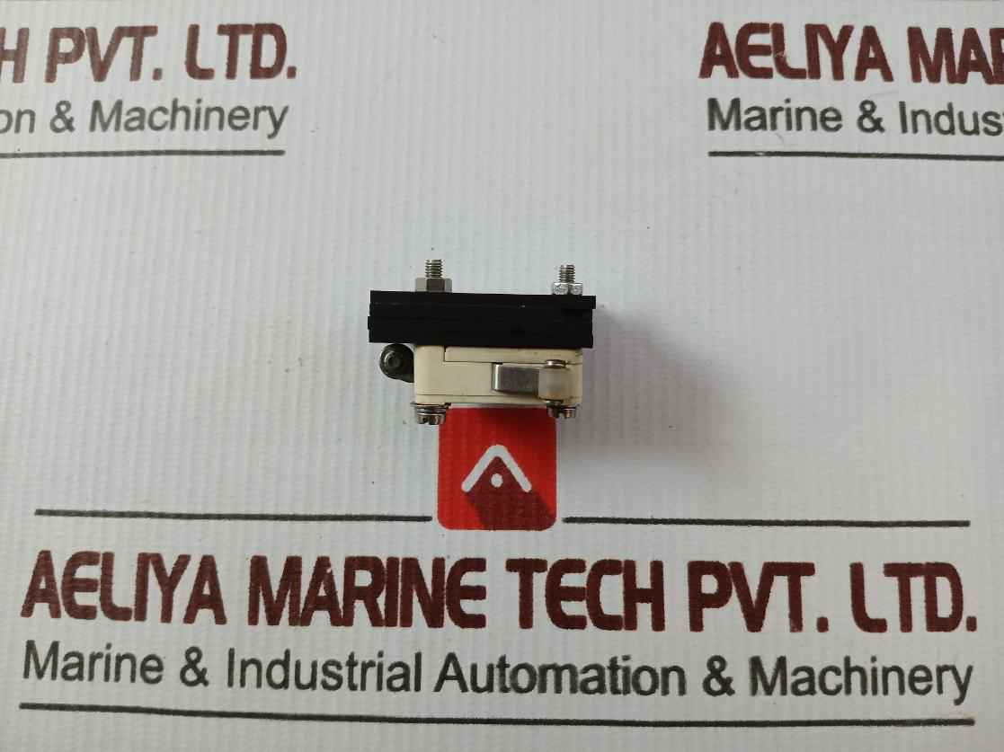 Saia Burgess V37Yr Microswitch Short Roller Lever - Image 6