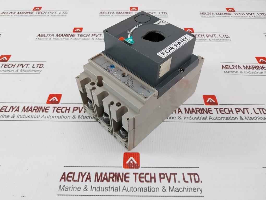 Schneider Electric 250F Circuit Breaker Compact 250 A (Not Working) - Image 3