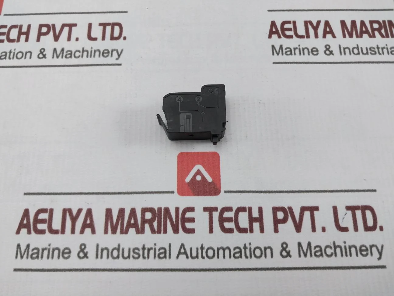 Schneider Electric 29450 Auxiliary Signalling Contact - Image 4