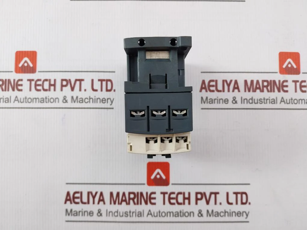 Schneider Electric Lc1D18 Power Contactor - Image 4