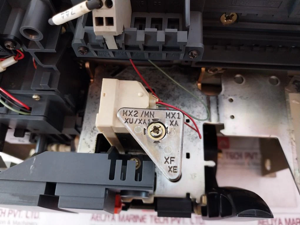 Schneider Electric Merlin Gerin Nw12 H1 Circuit Breaker Iec 60947-3 50/60Hz - Image 16