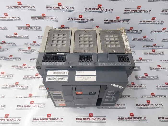 Schneider Electric Nw25 H1 Masterpact Circuit Breaker 2500 Amp - Image 3