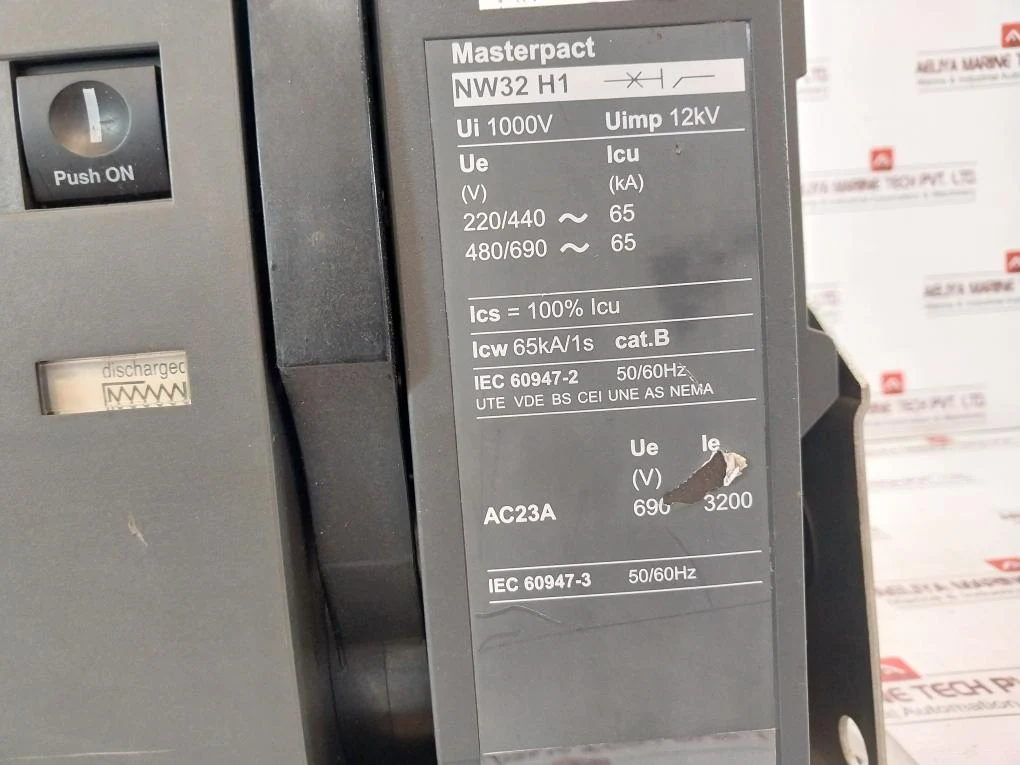 Schneider Electric Nw32 H1 Masterpact Micrologic 2.0A Circuit Breaker 1000V 12Kv - Image 15