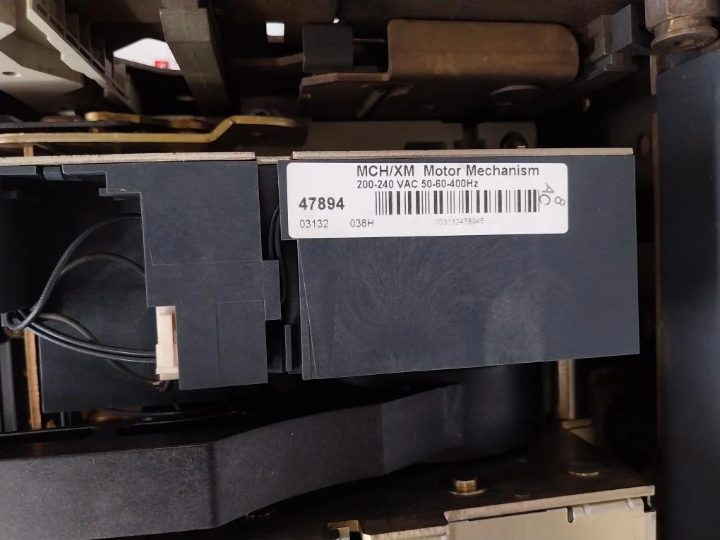 Schneider Electric Nw50 H1 Masterpact Circuit Breaker 1000V 12Kv 50-60Hz - Image 8