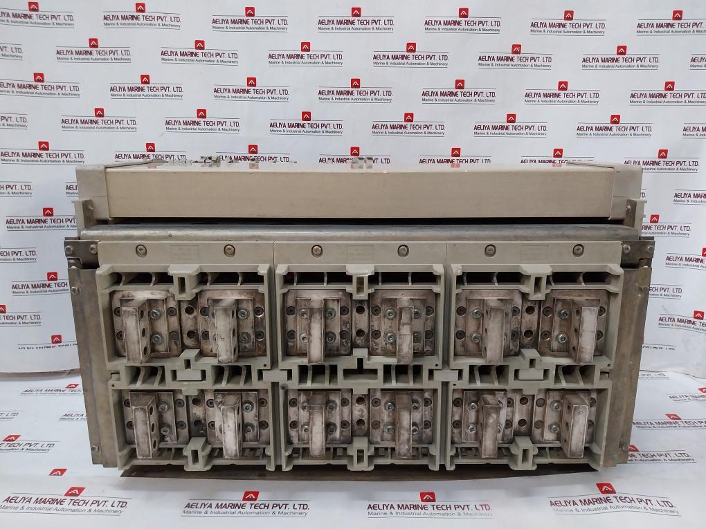 Schneider Electric Nw50 H1 Masterpact Circuit Breaker Micrologic 5.0A 200-240 Va - Image 3
