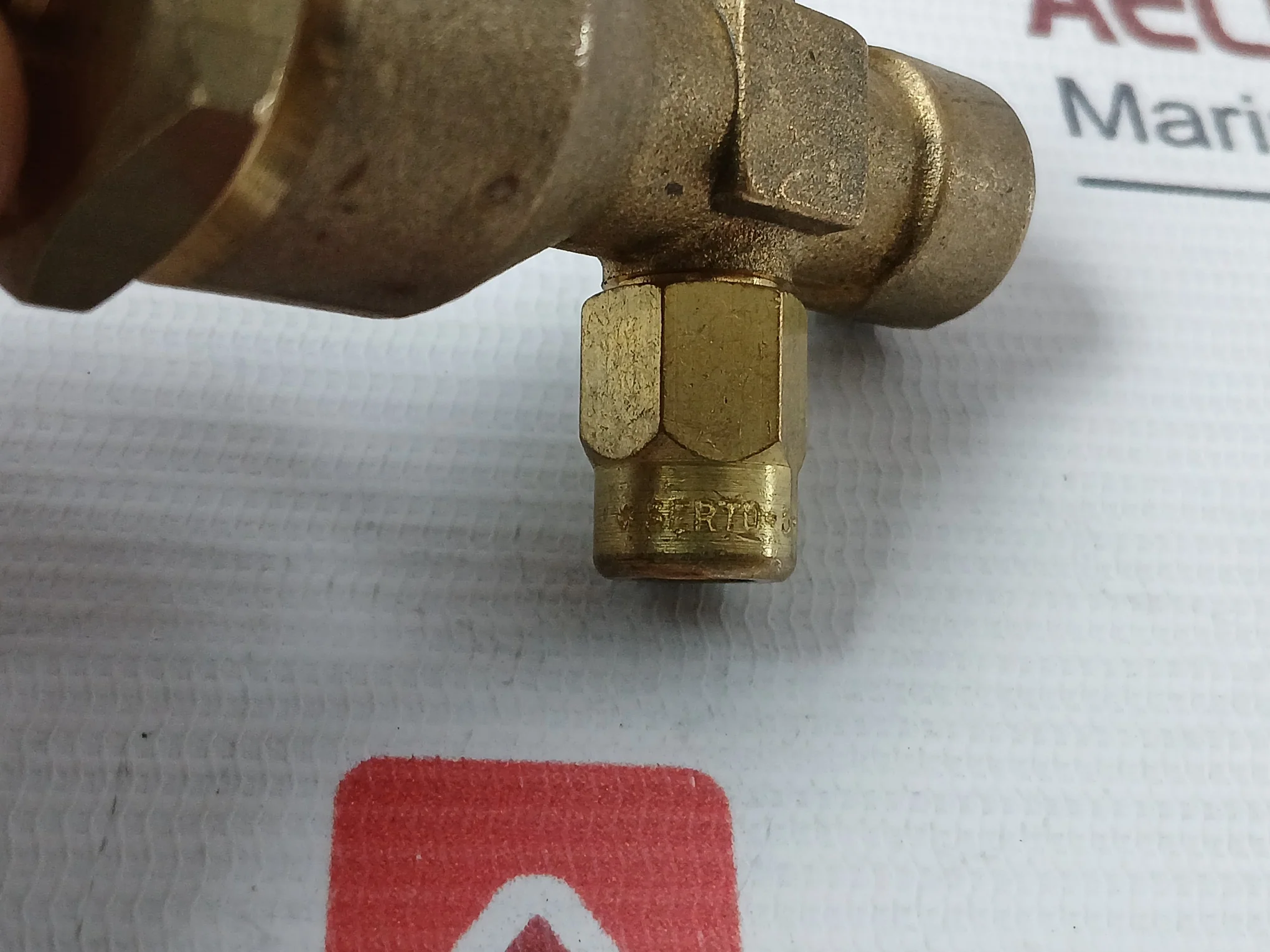 Serto 6-1/8" Brass High Pressure Manifold Valve - Image 7