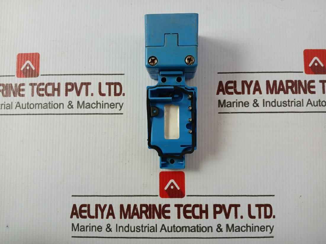 Sick Iq40-20Npp-kk1 Proximity Switch 6025815 10-30Vdc - Image 3