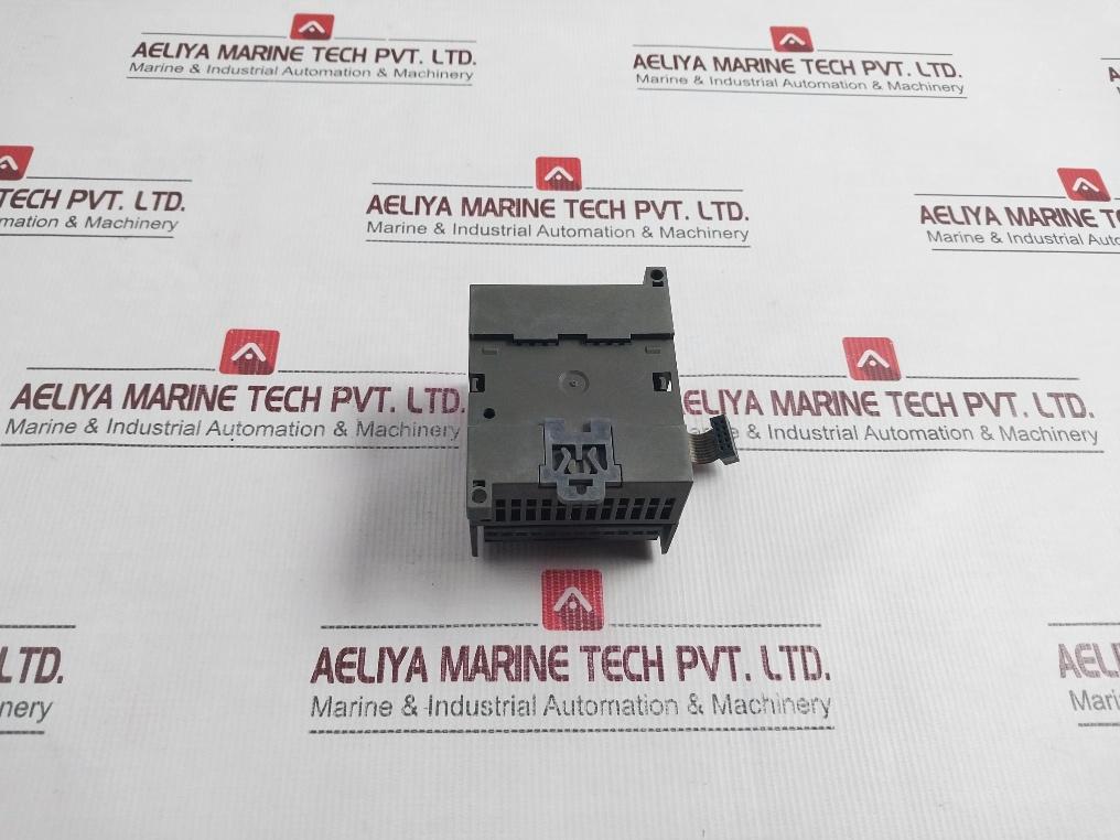 Siemens 1P 6Es7 223-1Ph22-0Xa0 Digital I/O Module 250Vac 2A - Image 2