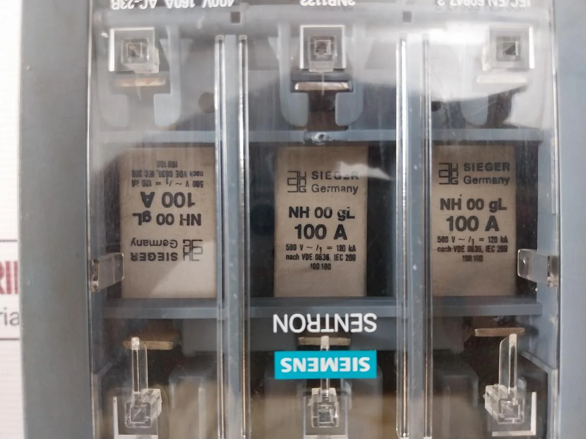 Siemens 3Np1133-1Ca10 Fuse Switch Disconnector Iec/En 60947-3 Ue 50/60Hz 690Vac - Image 12