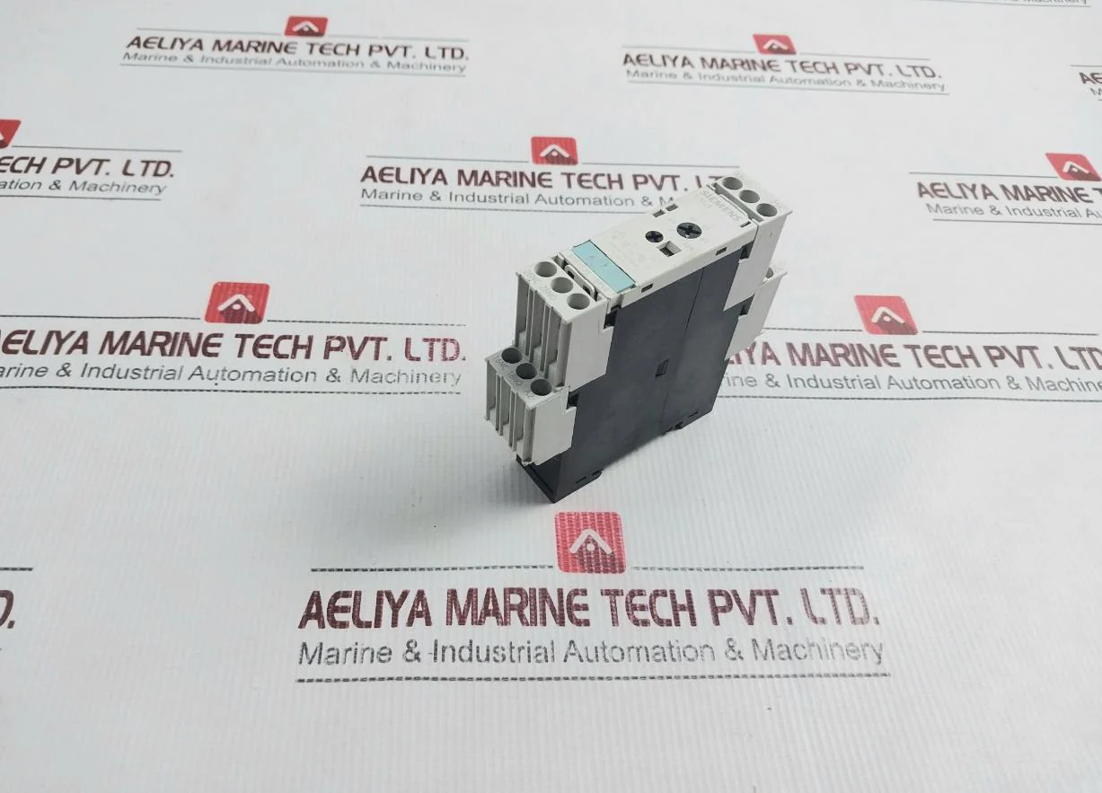 Siemens 3Rp1525-1Bp30 Time Relay 300V - Image 2