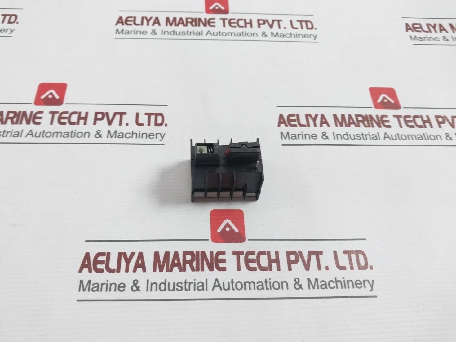 Siemens 3Tx4 412-1A Auxiliary Contact Block - Image 5