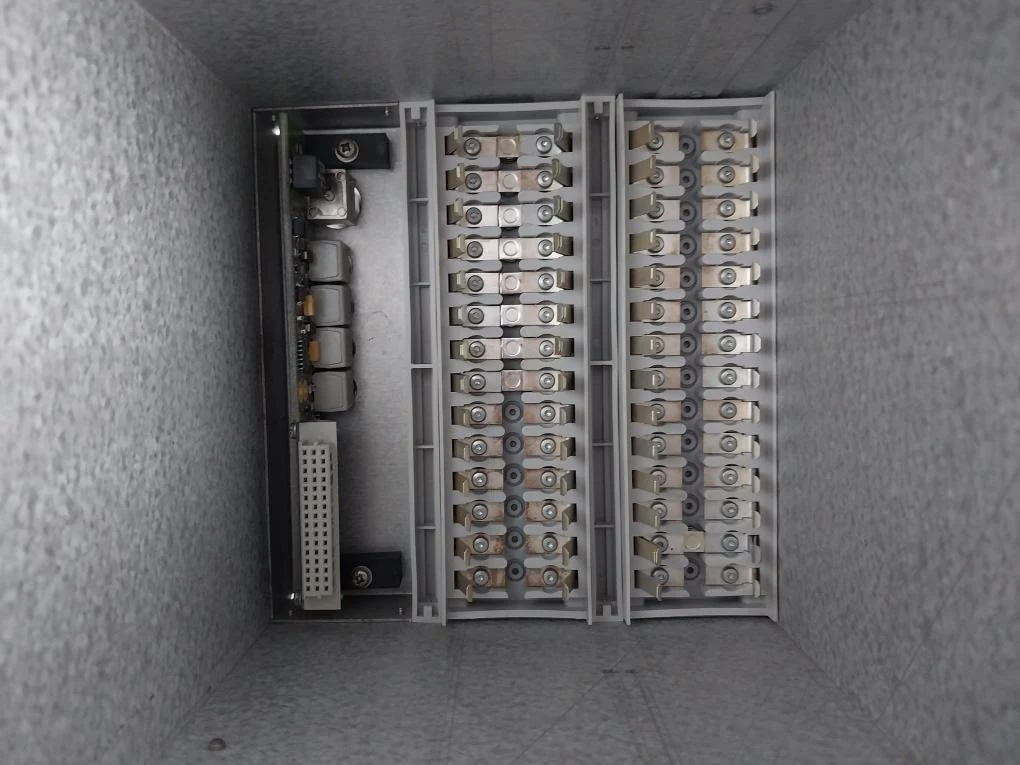 Siemens 7Sr2102-1Aa21-0Ca0/Bb Overcurrent Relay 30/220V 50/60Hz ~1/5A - Image 10