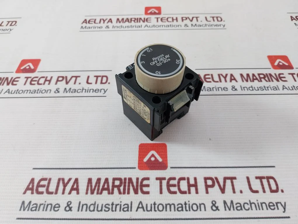 Telemecanique La3-d22 A65 Time Delay Module 0.1-30S 660V 500V 10A - Image 3