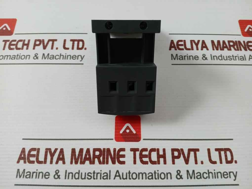 Telemecanique Lad7B10 Terminal Block - Image 8