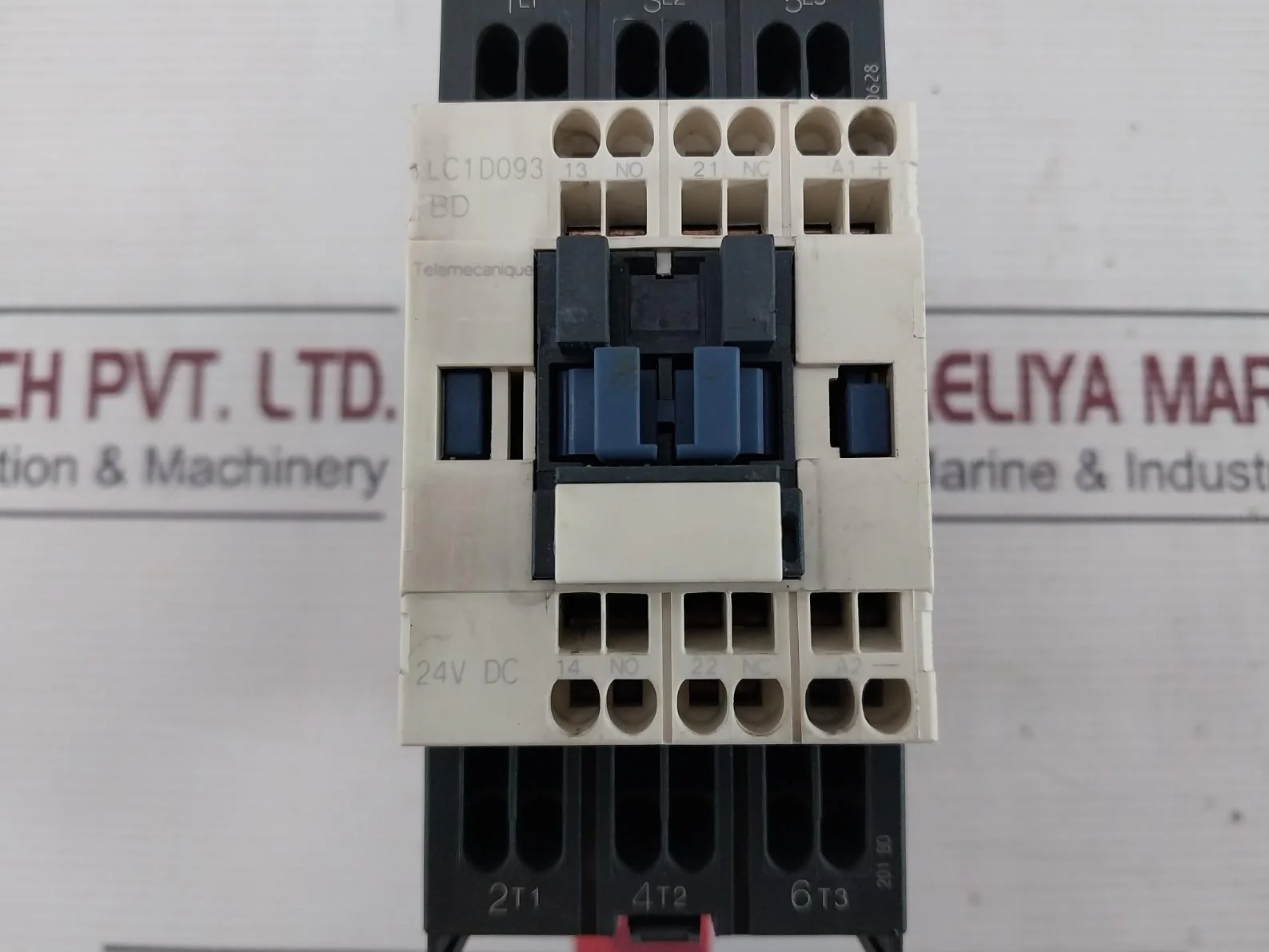 Telemecanique Lc1D093 Bd 3 Pole Contactor 24V Dc 600V Ac Max 20A - Image 11